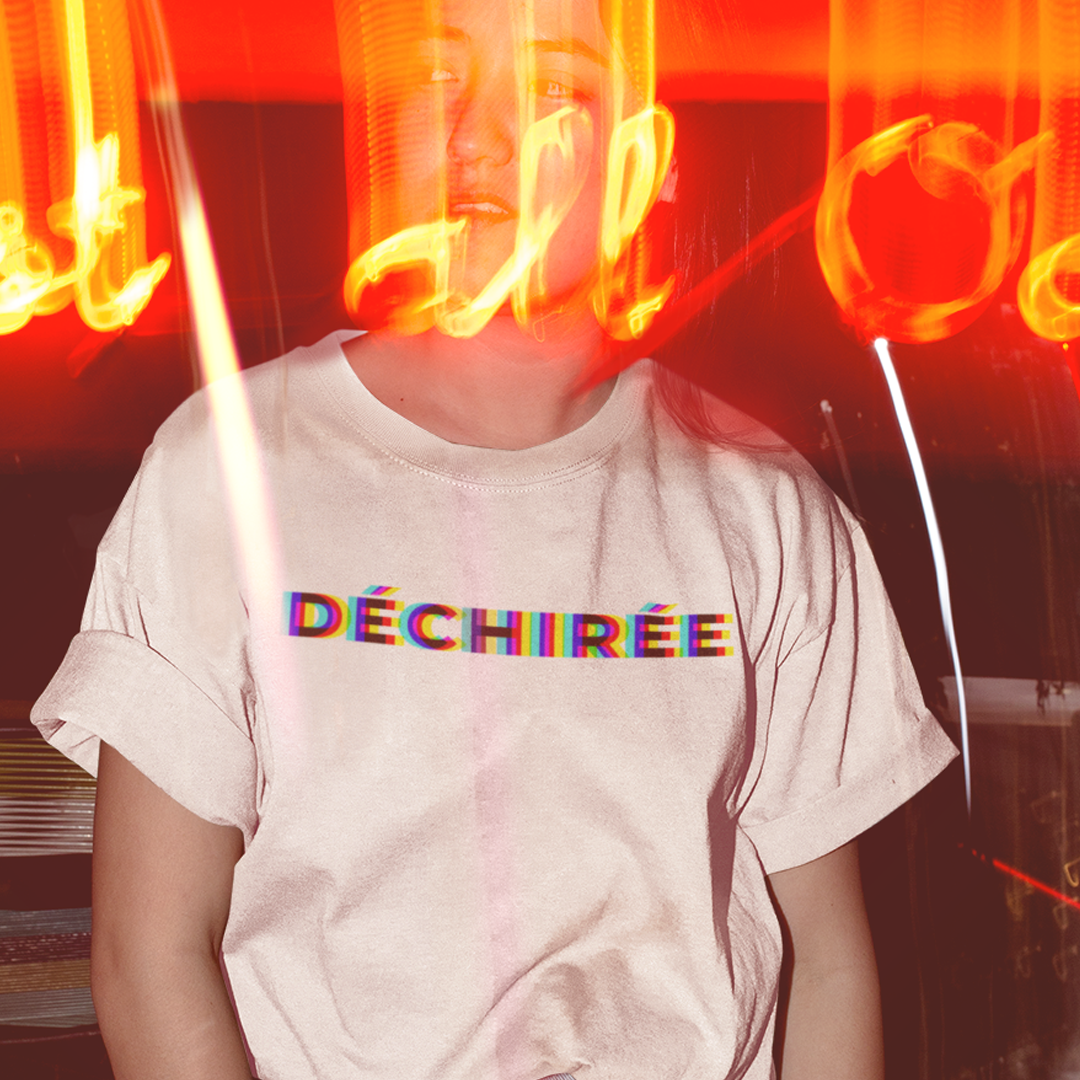 T-SHIRT DÉCHIRÉE